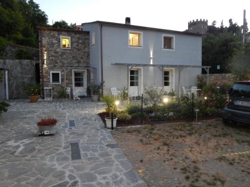 B&B Piè del Castello - Housity