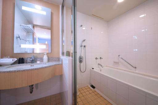 Laguna Garden Hotel - Housity