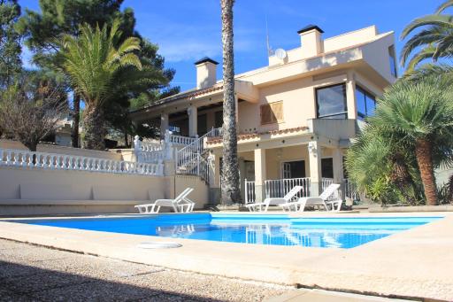 Teresita High Views with private pool - Housity