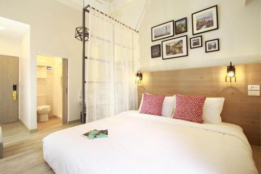 Lub d Philippines Makati - Central Makati, Near Nightlife - Housity