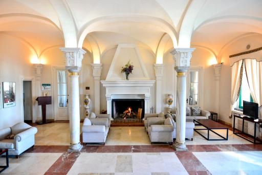 Hotel Oromana - Housity