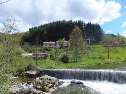 Gîte-La Combelle - Housity