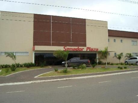 Senador Plaza Hotel - Housity