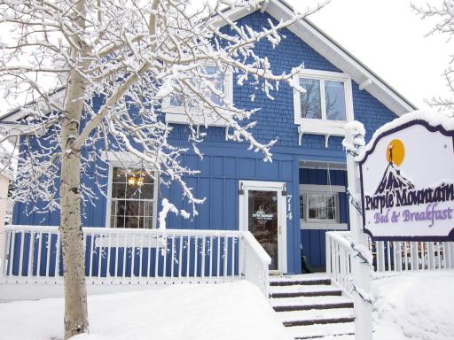Purple Mountain Bed & Breakfast & Spa - Housity