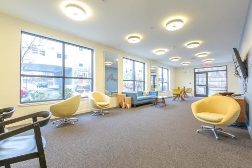 Sage Apartments Boston Logan Airport Chelsea - Housity
