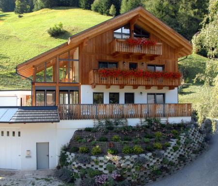 Lüch Salieta - Housity