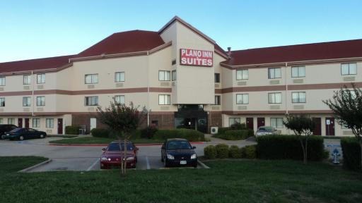 Plano Inn & Suites - Housity