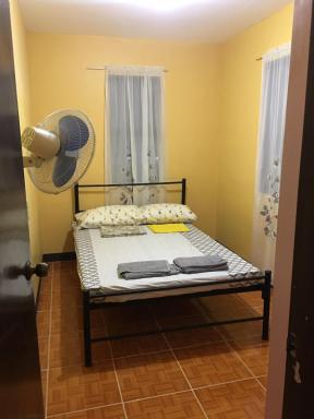 Pines Mansion - Housity