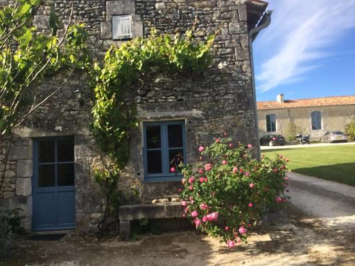 Les Gîtes de l'Astrée - Housity