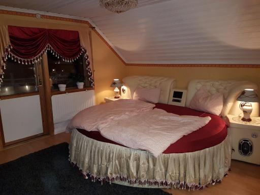 Taj Villa Homestay - Housity