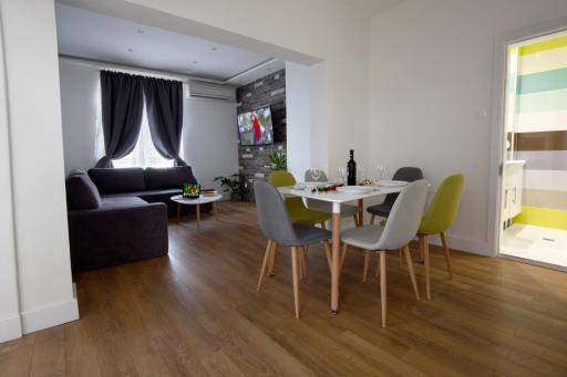 Serdika Apartment - Housity