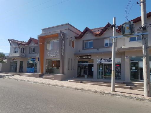 Aparts Piscu Yaco Almendros - Housity