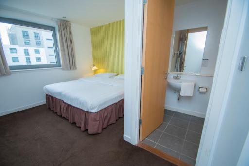 Ocean Serviced Apartments - Housity