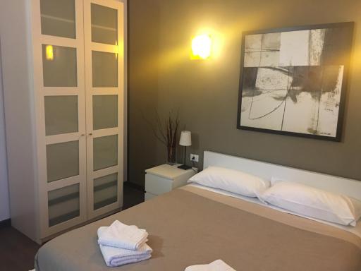 Almi Rooms - Housity