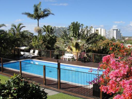 Villa with Views & Pool - Housity