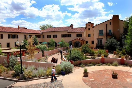 La Posada Hotel and Gardens - Housity