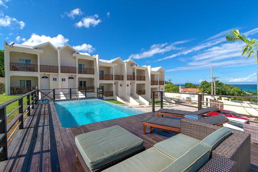 Family Complex beside Beach w/Pool Montego Bay #1 - Housity