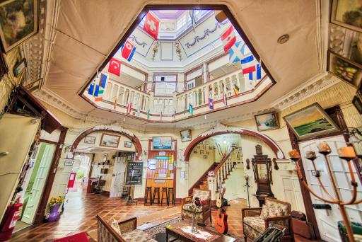 Si Hotel - Housity