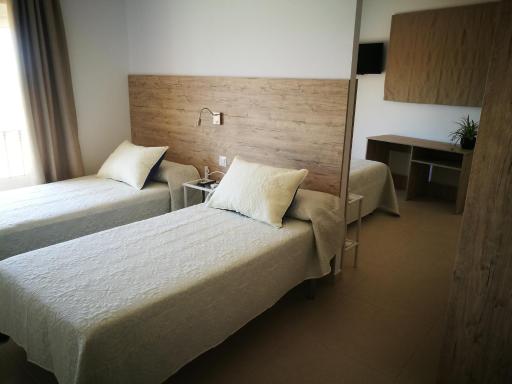 Restaurante Hostal El Poligono - Housity