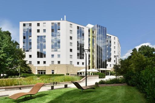 NOVINA HOTEL Südwestpark - Housity
