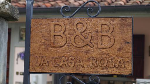 B&B La Casa Rosa - Housity