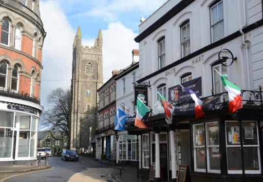 The White Hart Hotel - Housity