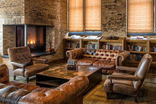 The Iron Horse Hotel - Housity