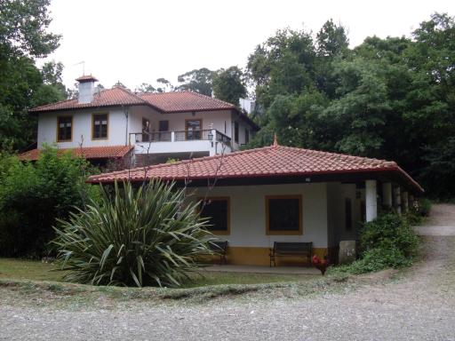 Casa do Moinho Rural campo e praia , 9 pessoas, animais benvindos - Housity