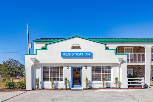 Motel 6-Walterboro, SC - Housity