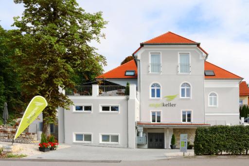Pension Engelkeller - Housity