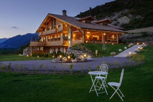 Hotel Viñas de Lárrede - Housity