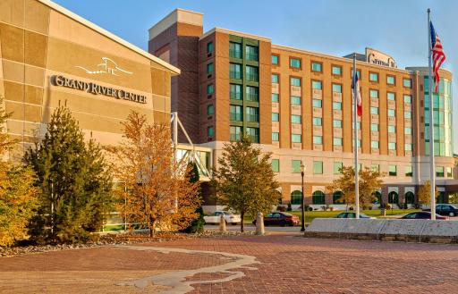 Grand Harbor Resort - Housity