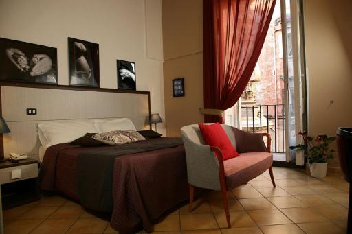 Caravaggio Hotel - Housity