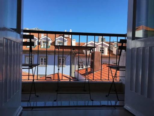 Charming Spacious House - In The Heart Of The City - Housity