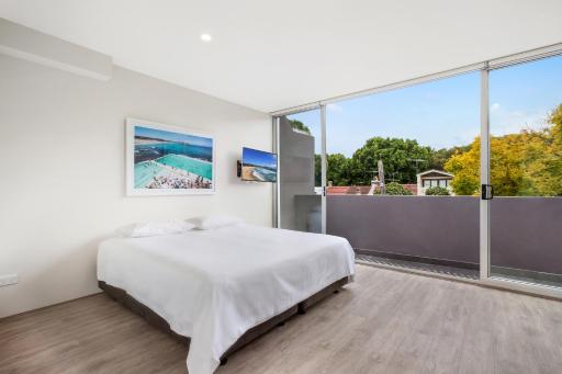 Bondi Beach Studio King Suite + Balcony - Hizvo