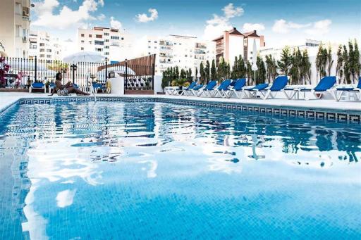 Hotel El Faro Marbella - Housity
