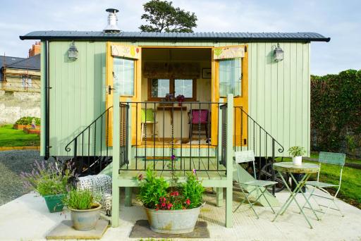 Storws Y Gorlan Shepherd's Hut - Housity