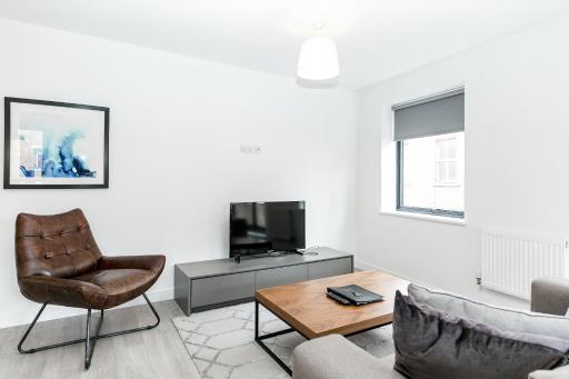 City Aldgate Apartments - Housity