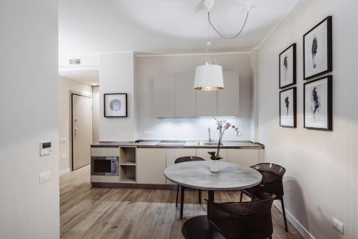 Estella luxury suites - Housity