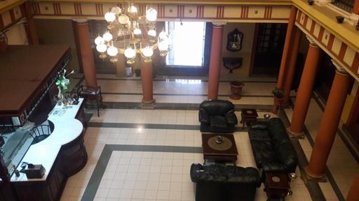 Hotel Premier - Housity