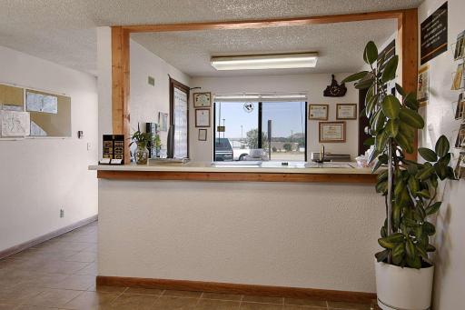 Super 8 by Wyndham Douglas - Housity
