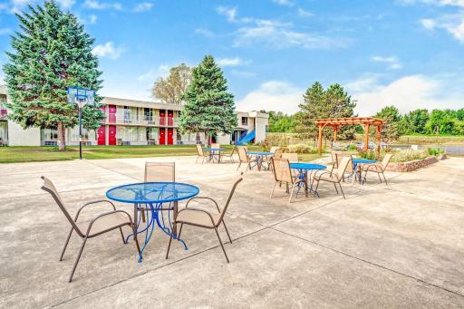 Adrian Inn - Housity