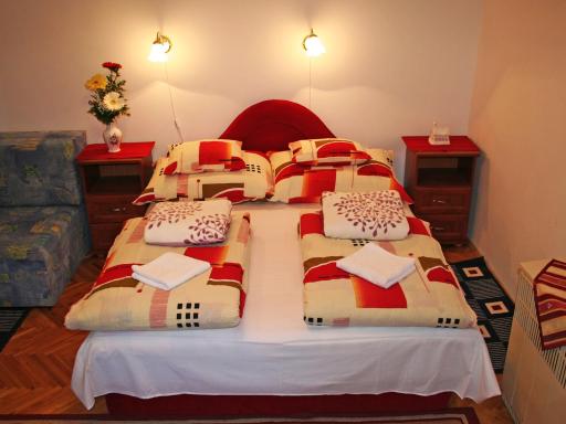 Arany Barokk Apartman - Housity