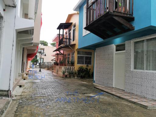 El Pueblito,al lado de Playa Dorada - Housity