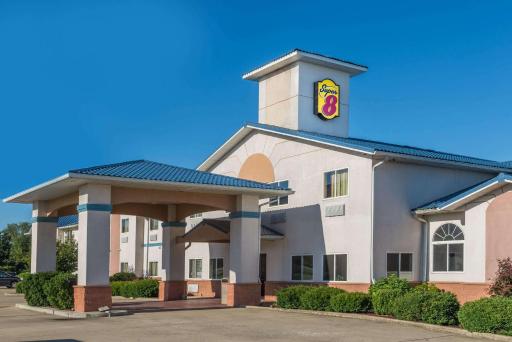Super 8 by Wyndham Martinsville - Housity