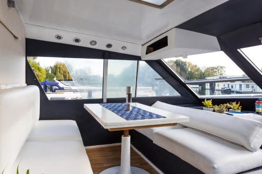 Eucala motor yacht - Housity