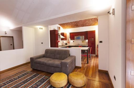 Monikapsa - Housity