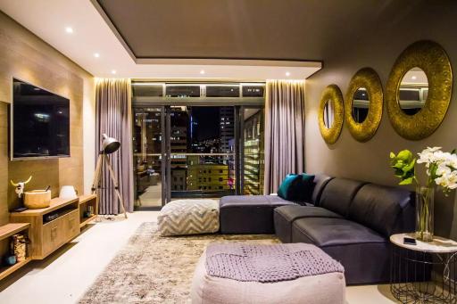 Designer Apartment - Housity