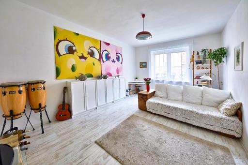 Pikachu's Gallery - historical old town Bratislava - Housity