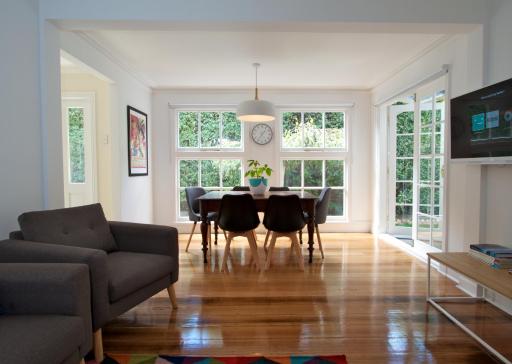 Strahan House - Housity